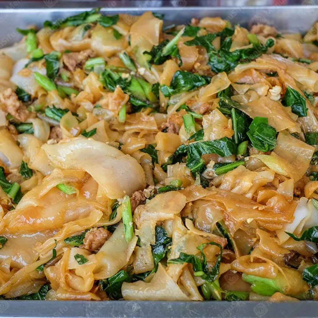 本楼炒河粉 house special chow fun